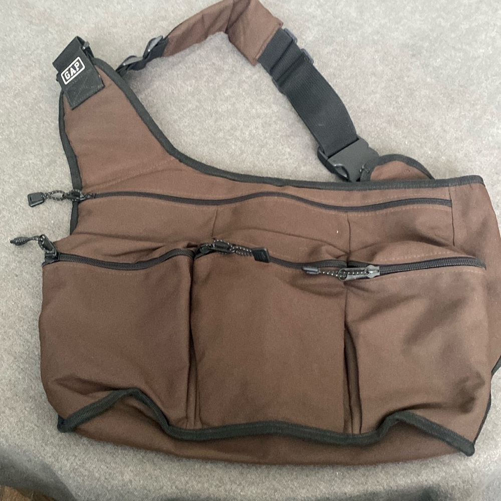 Vintage Y2K GAP Brown Belt Bag with Multiple Zip Pockets